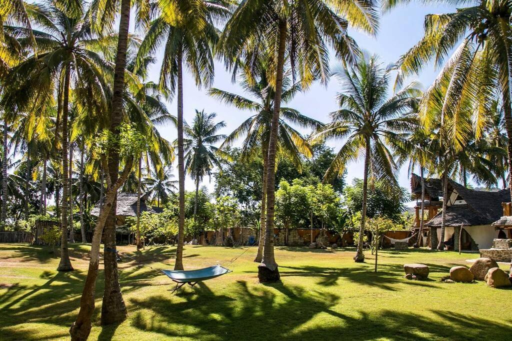 Beach-Front Sumbawa Surf House Lemonga Ngoại thất bức ảnh